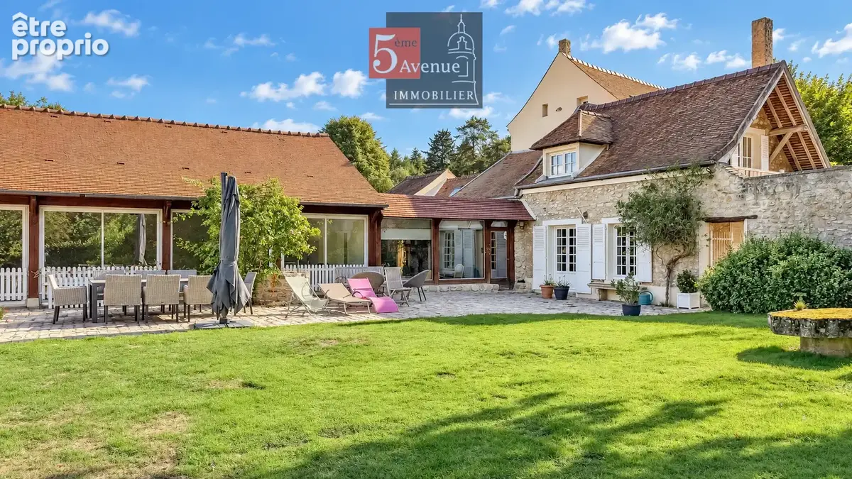 Photo Maison à Lamorlaye au prix de 1 095 000€