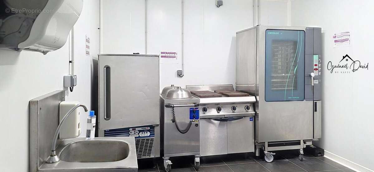 Photo 7 - Commerce à PLOUGOULM