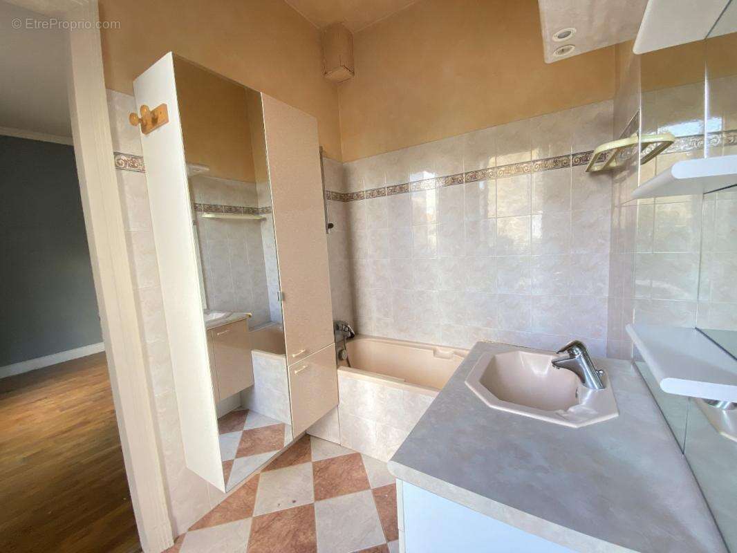 Appartement à BRIVE-LA-GAILLARDE