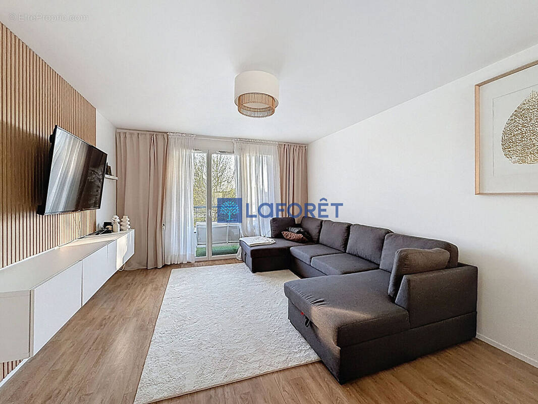 Appartement à SAINT-PIERRE-DU-PERRAY