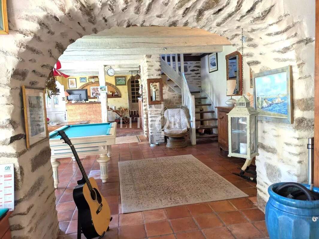 Maison à PLOUGONVELIN