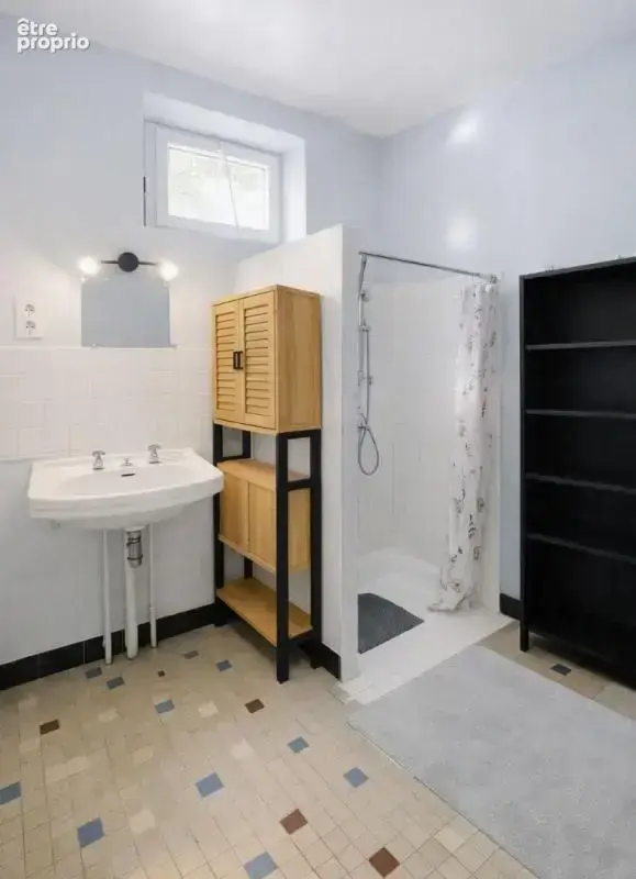 Dégagnac (46340): Maison en pierre du 19e siècle, 4 pièces, 2 chambres, garage, terrain 637?m² - photo 12
