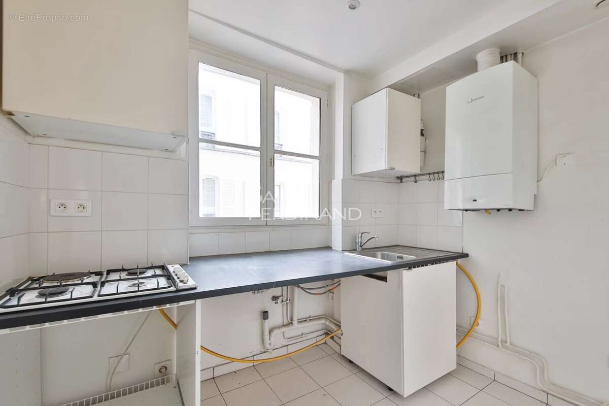 Appartement à PARIS-17E