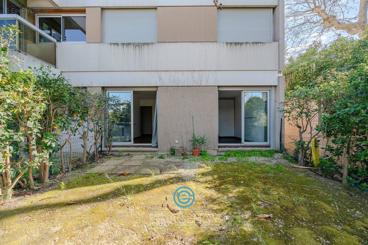 Appartement à MARSEILLE-9E