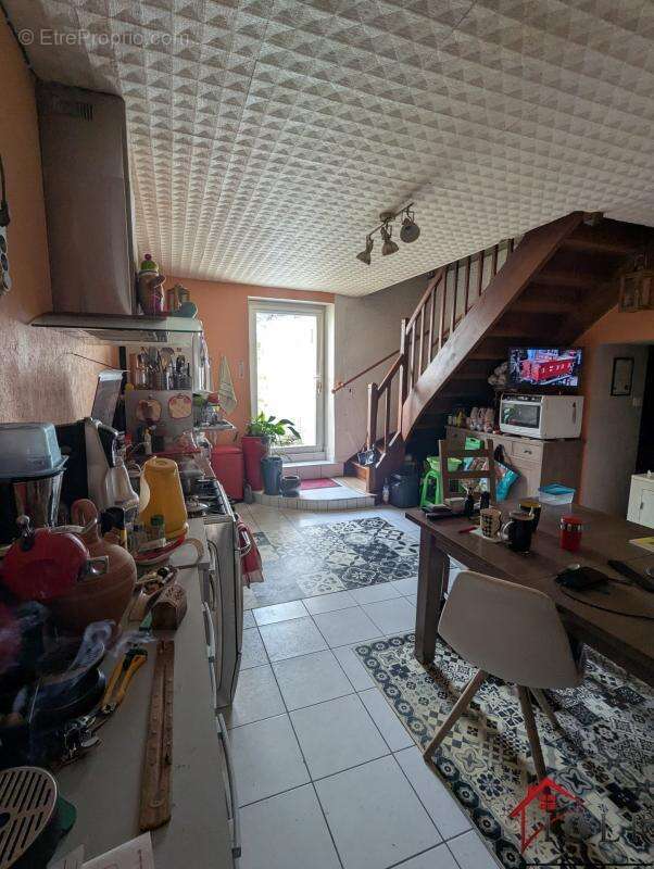 Maison à DAMPIERRE-SUR-SALON