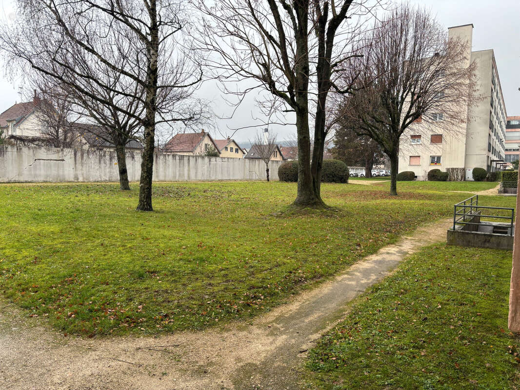Appartement à CHENOVE