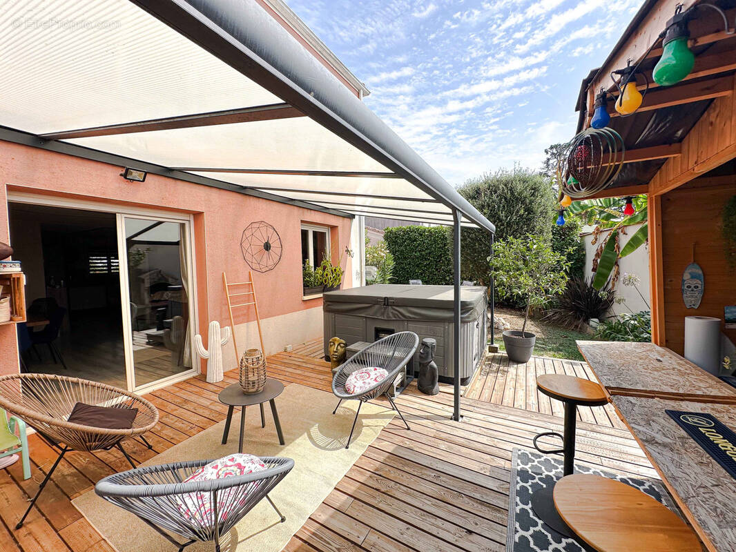 Maison à LE PASSAGE