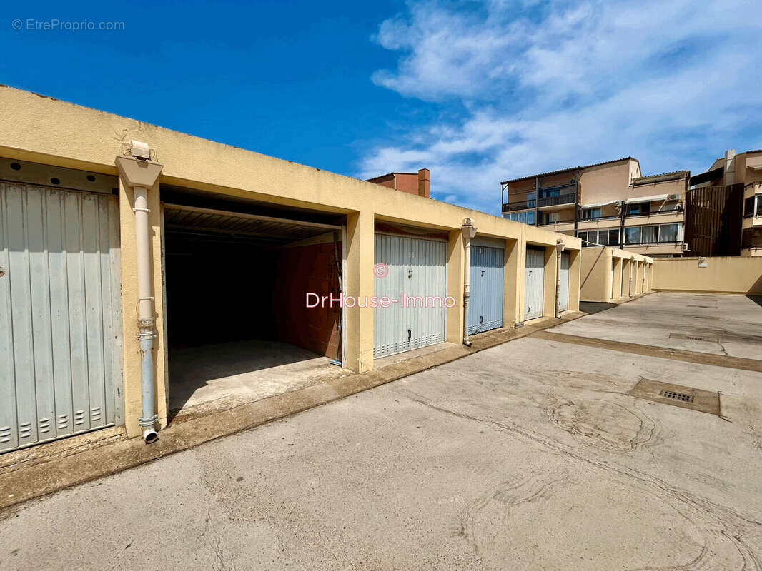 Parking 13 m² à Agde  - photo 3