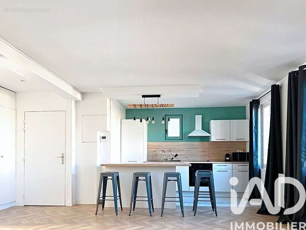 Photo 3 - Appartement à PUTEAUX