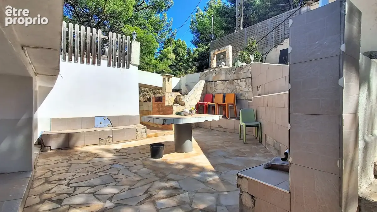 Maison sur Septèmes Les Vallons : Type 4 sur terrain en restanque d'environ 392 m2 - photo 5