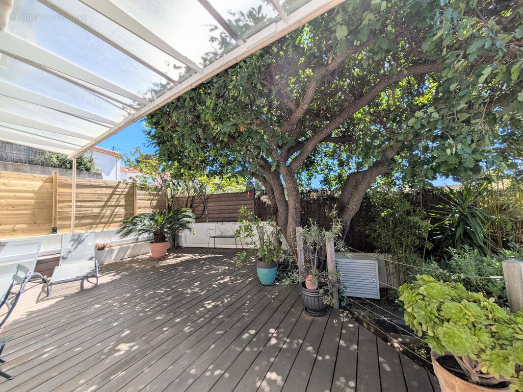 Appartement à SIX-FOURS-LES-PLAGES