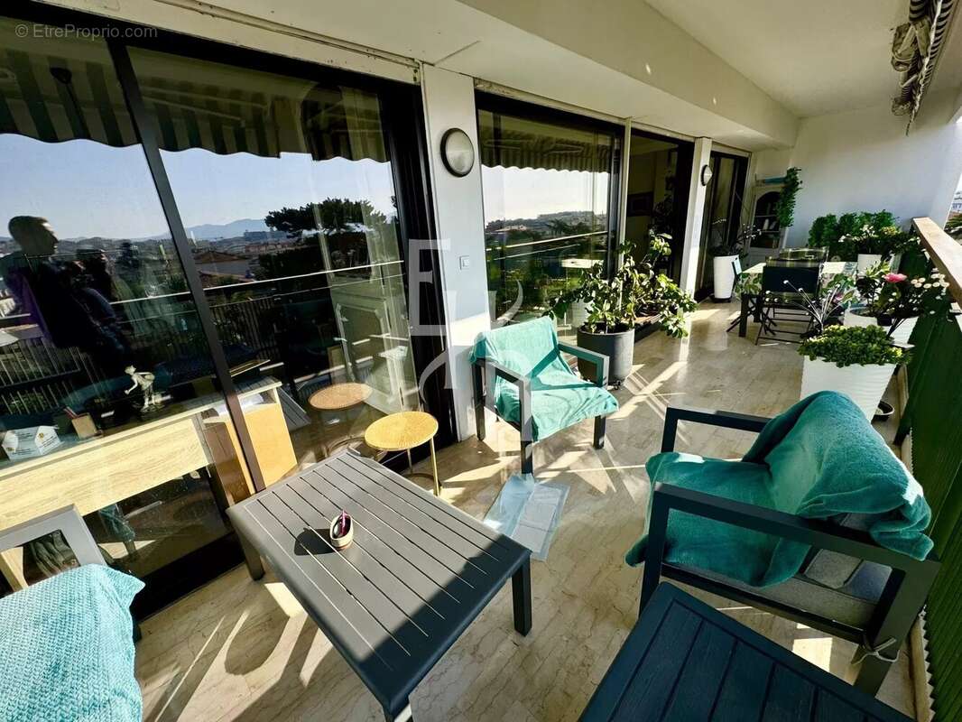 Appartement à CANNES