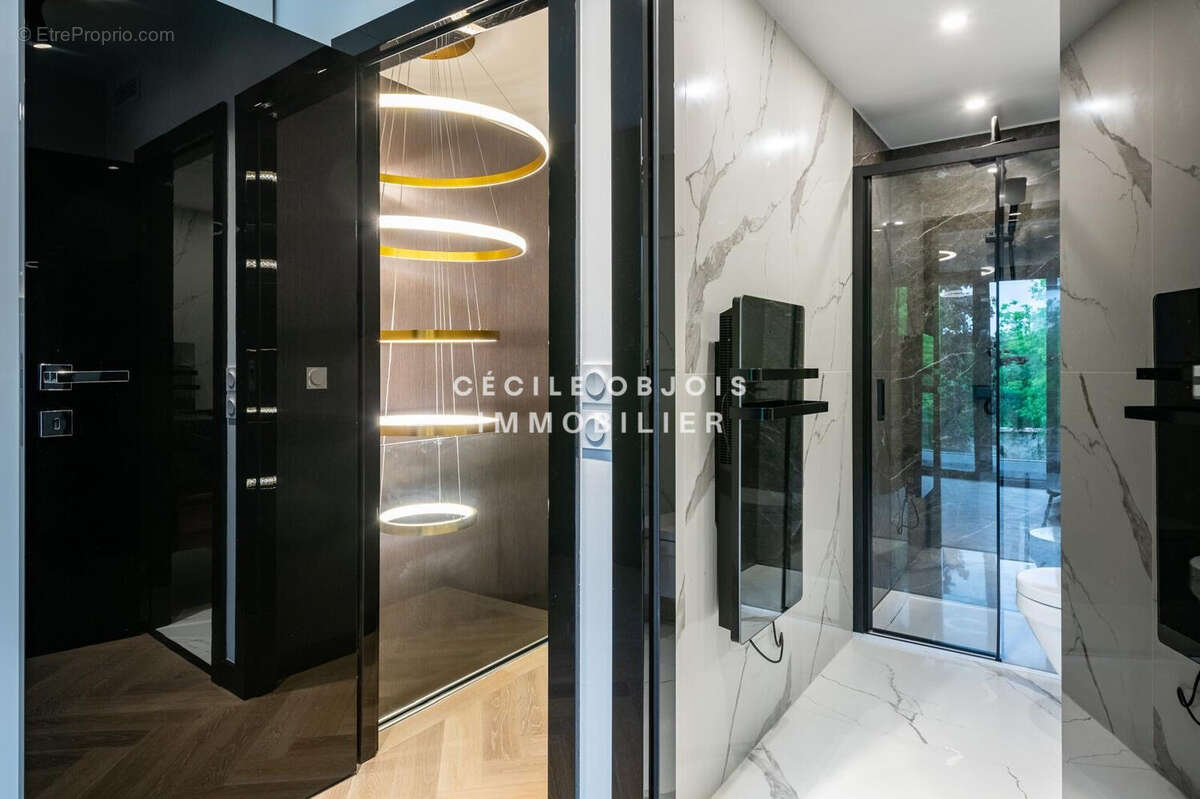 Appartement à SAINT-MAUR-DES-FOSSES