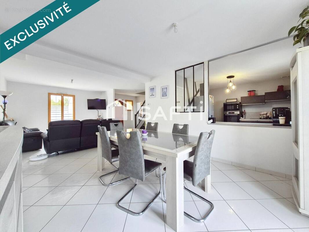 Photo 1 - Maison à HOUDANCOURT