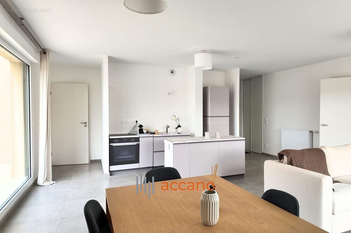 Appartement à CRAPONNE