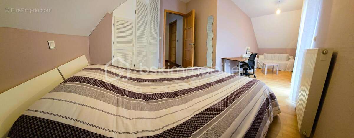 Rare à Fislis ! Maison familiale 154 m² avec piscine et grands espaces - photo 17