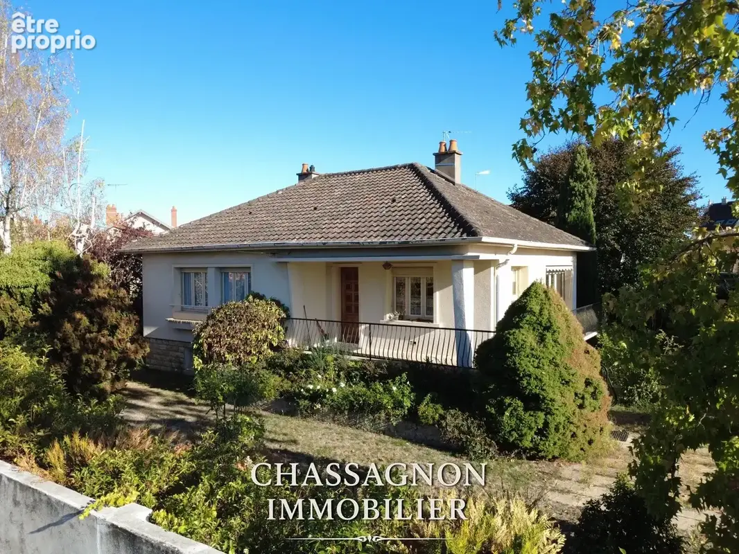 Maison à YZEURE