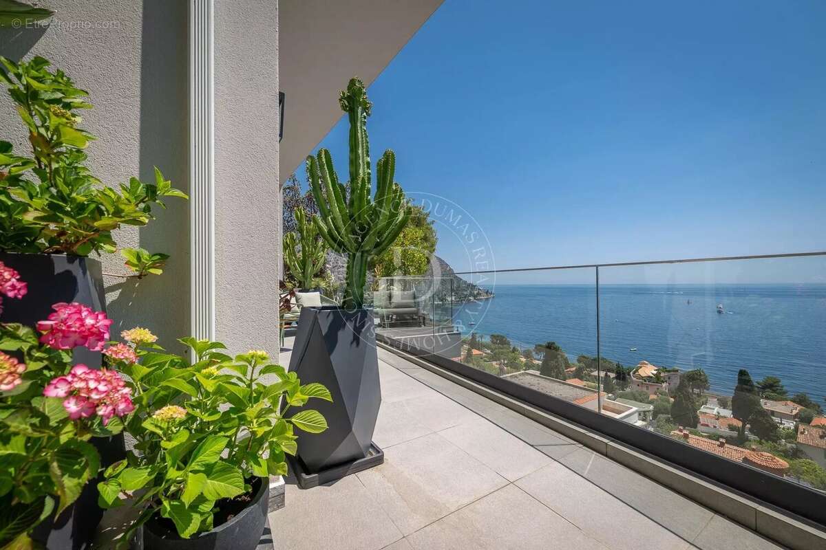 Maison à EZE