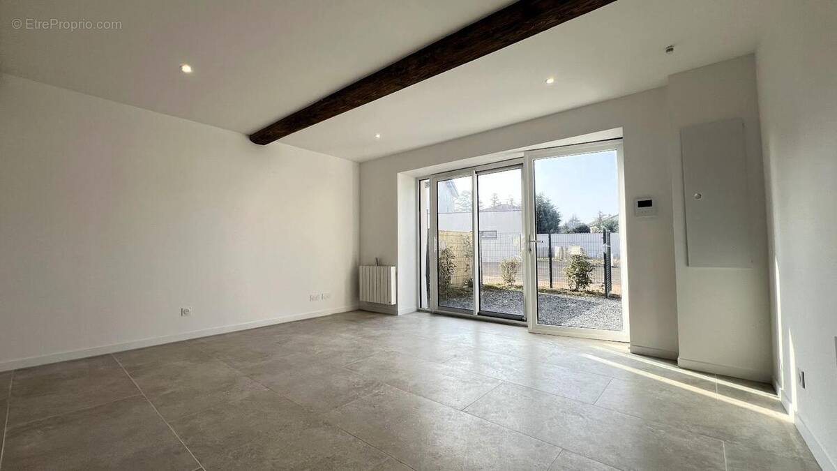 Photo 1 - Maison à LENTILLY