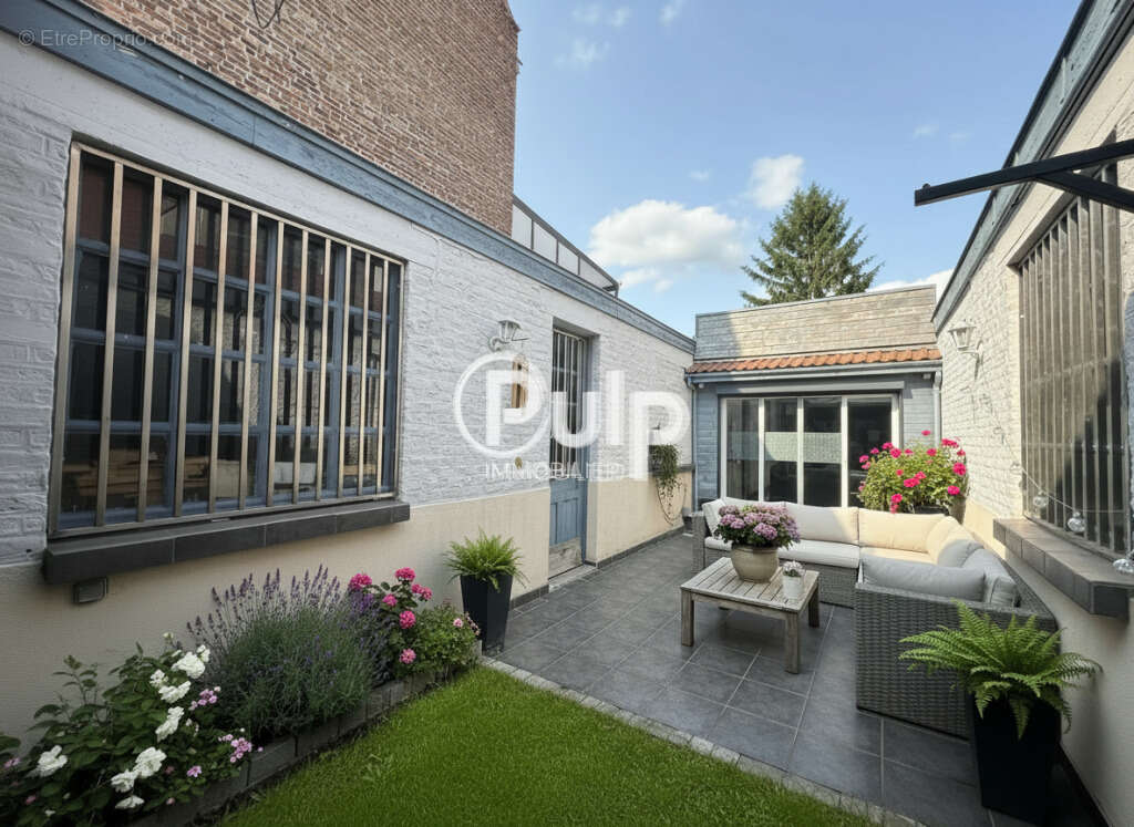 Maison plain pied 3 chambres - 2 terrasses - 2 garages - photo 3