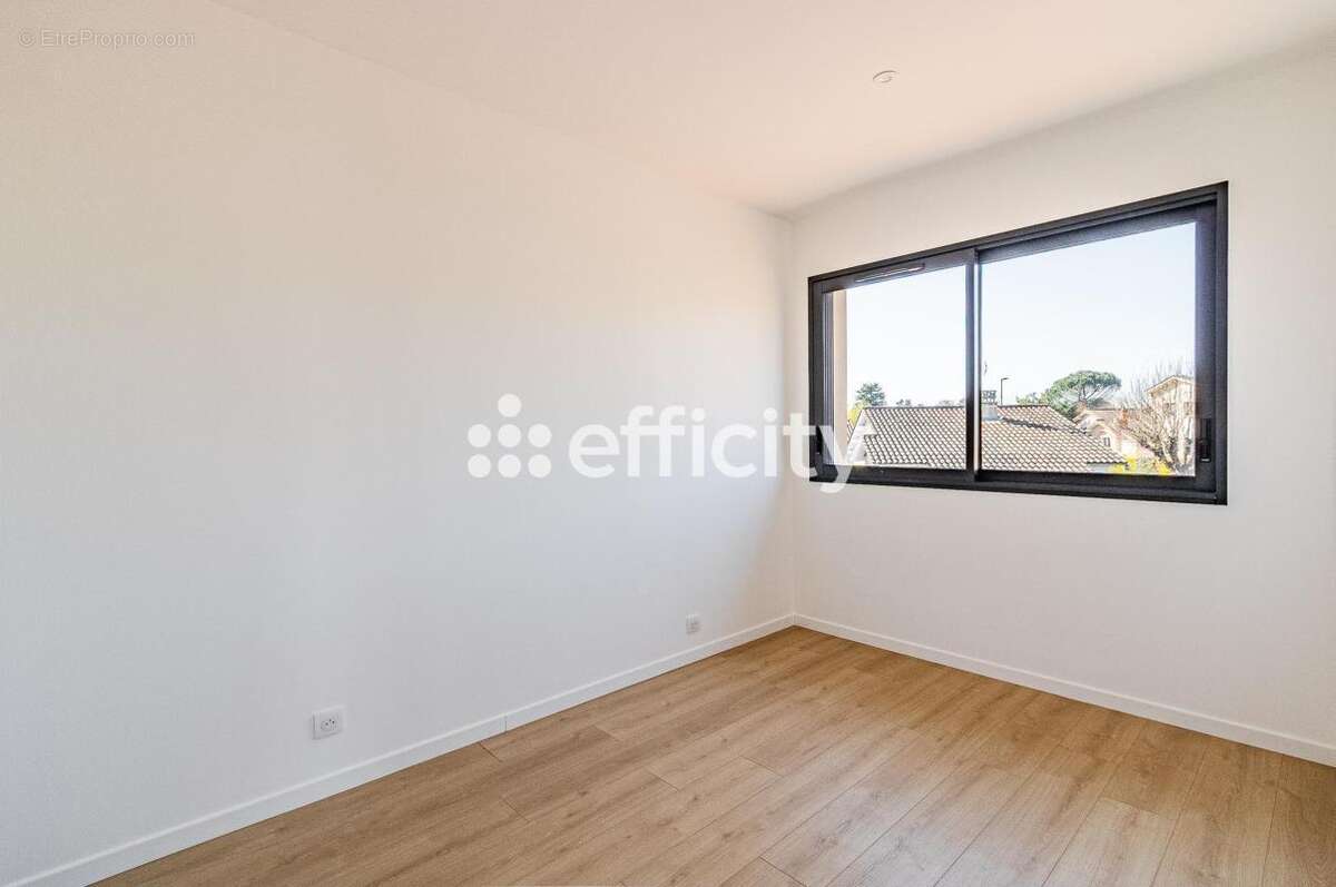 Maison à CHAZAY-D'AZERGUES