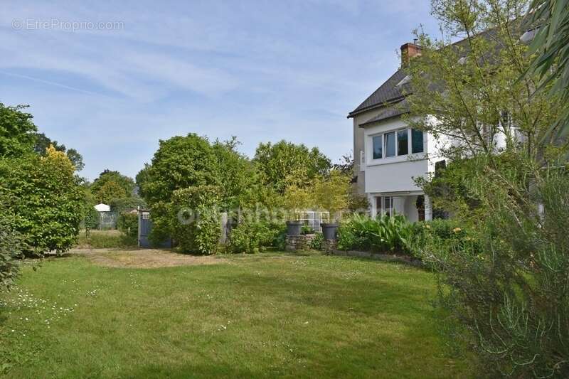 Maison à MALESTROIT