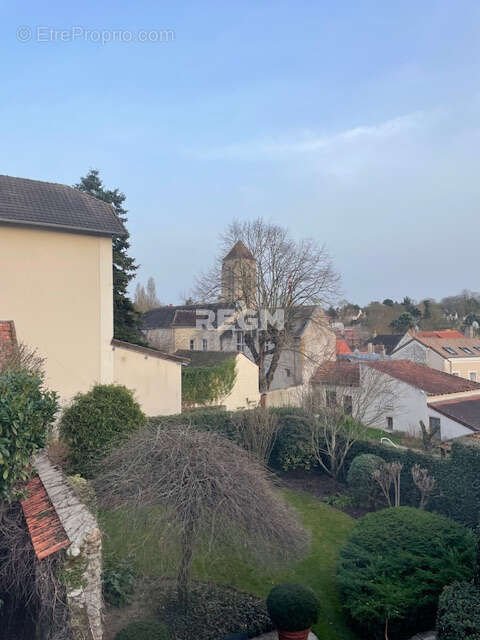 Maison à ETIOLLES