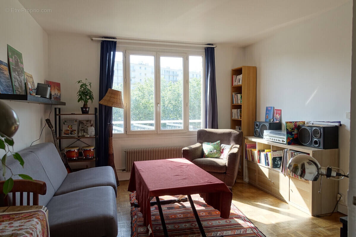 Appartement à MONTROUGE