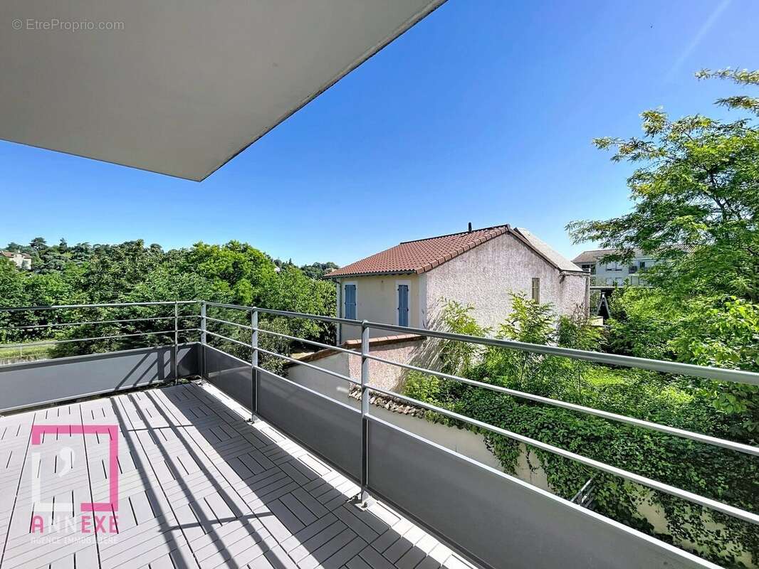 Appartement à TASSIN-LA-DEMI-LUNE
