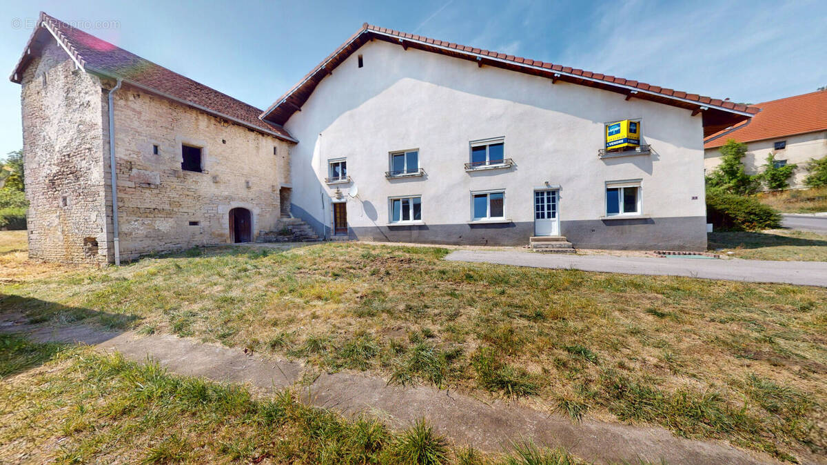 Maison à VYT-LES-BELVOIR
