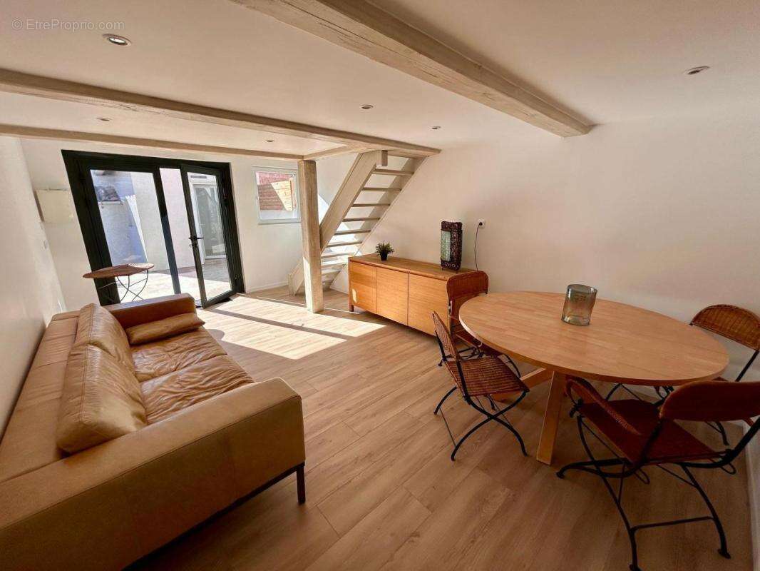 Appartement à SAINT-RAPHAEL