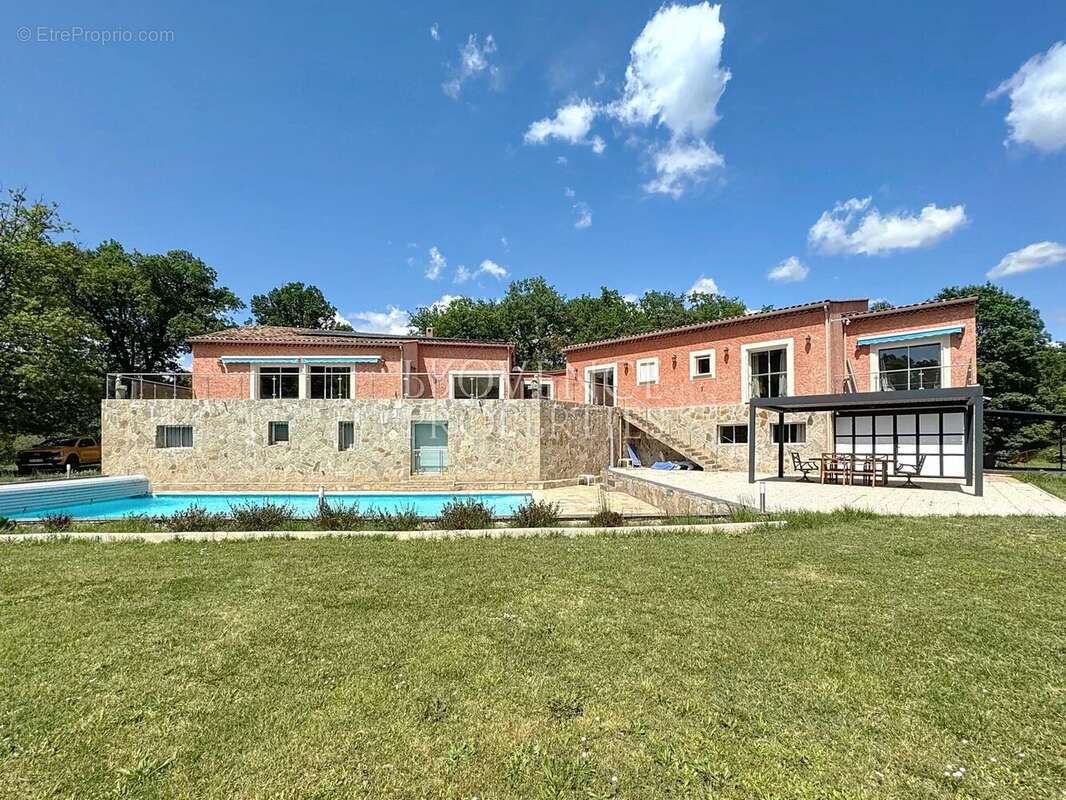 Maison à CHATEAUVERT