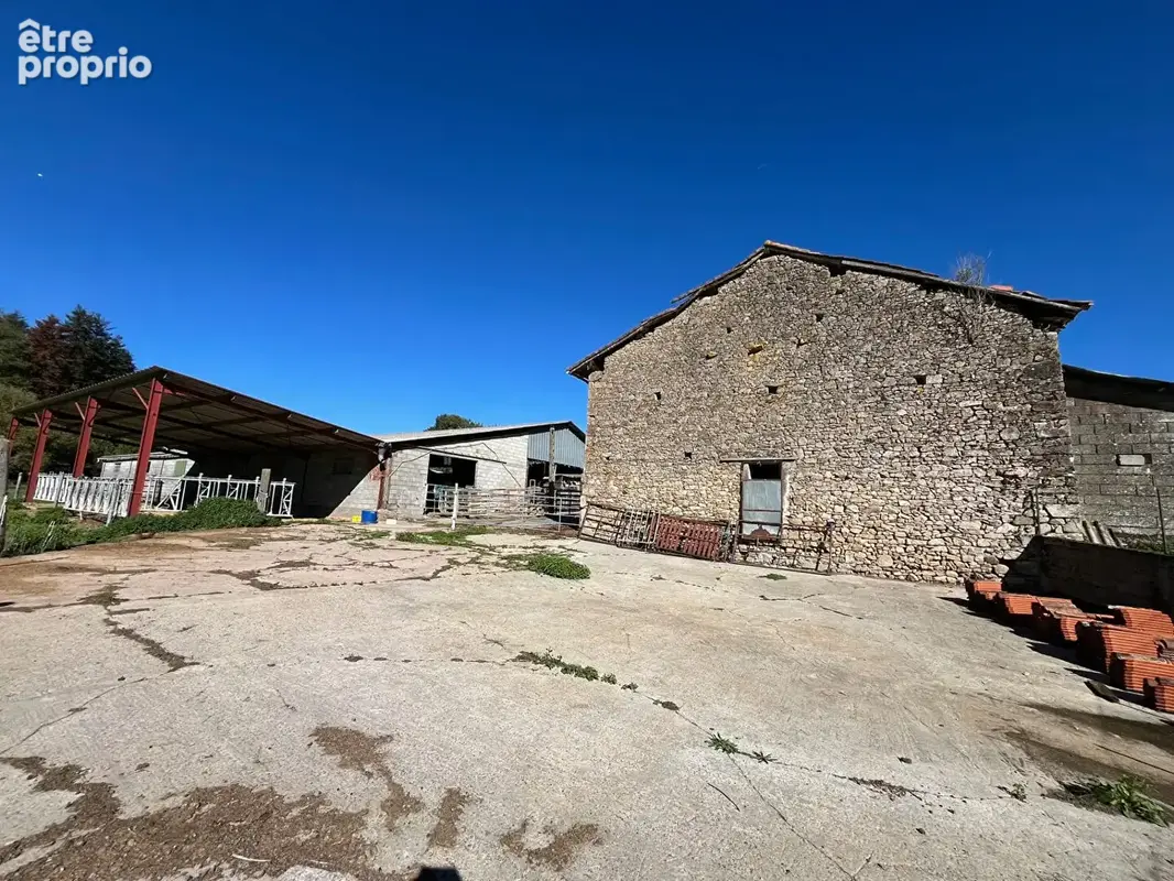 Corps de ferme Cheronnac 33 hectares 2 maisons etang dépendances agricoles - photo 4