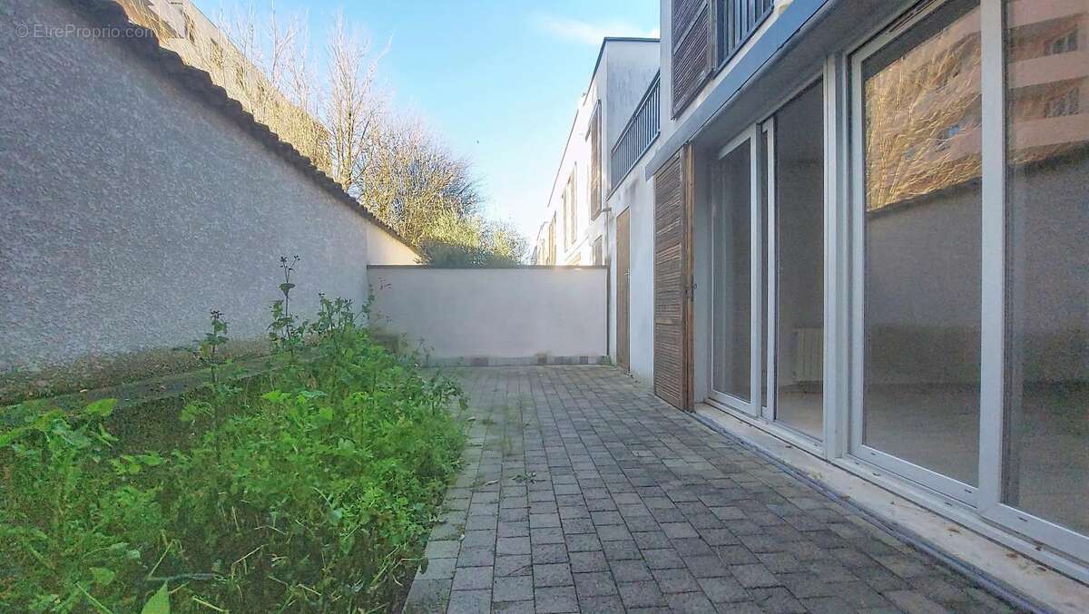 Maison à VAULX-EN-VELIN