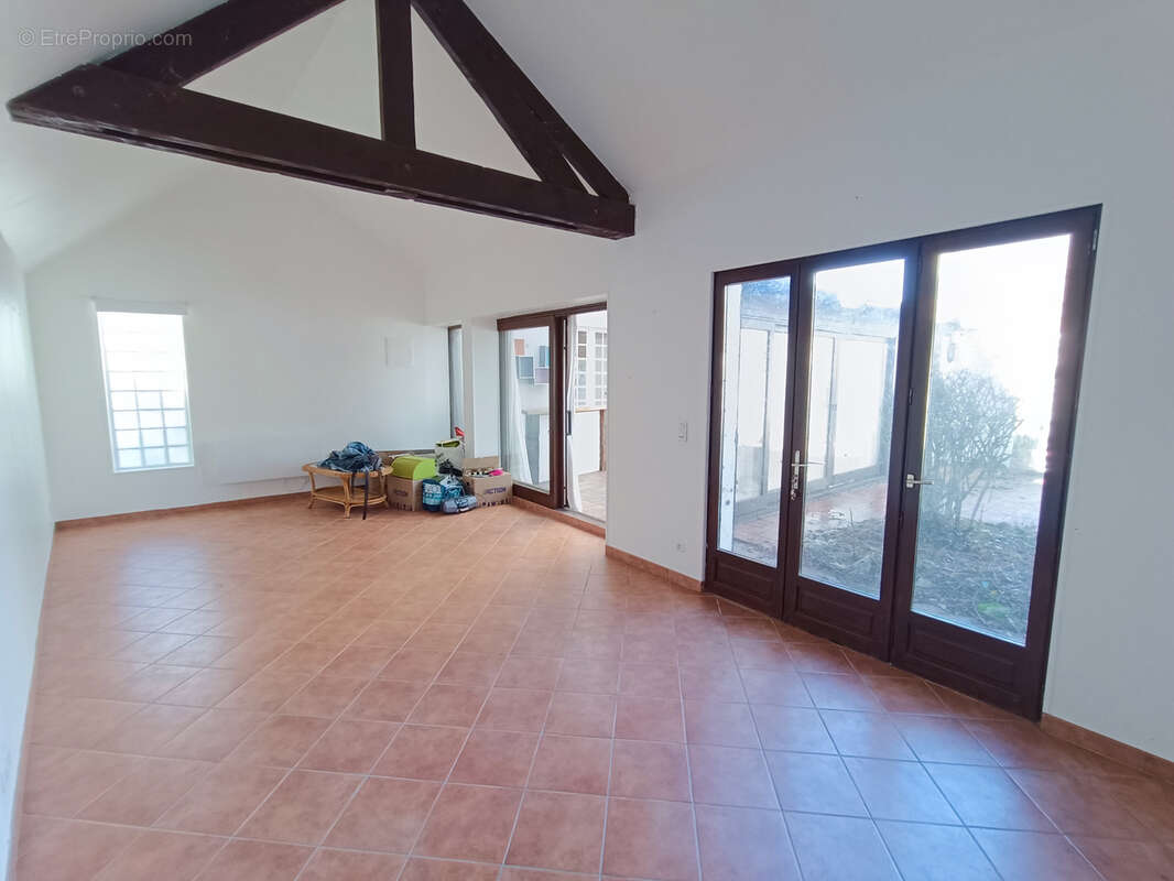 Maison à JUSSY-LE-CHAUDRIER