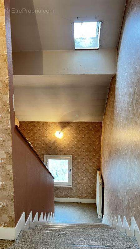 À VENDRE : Maison Individuelle de 142 m²  à  Fleury-les-Aubrais - photo 11