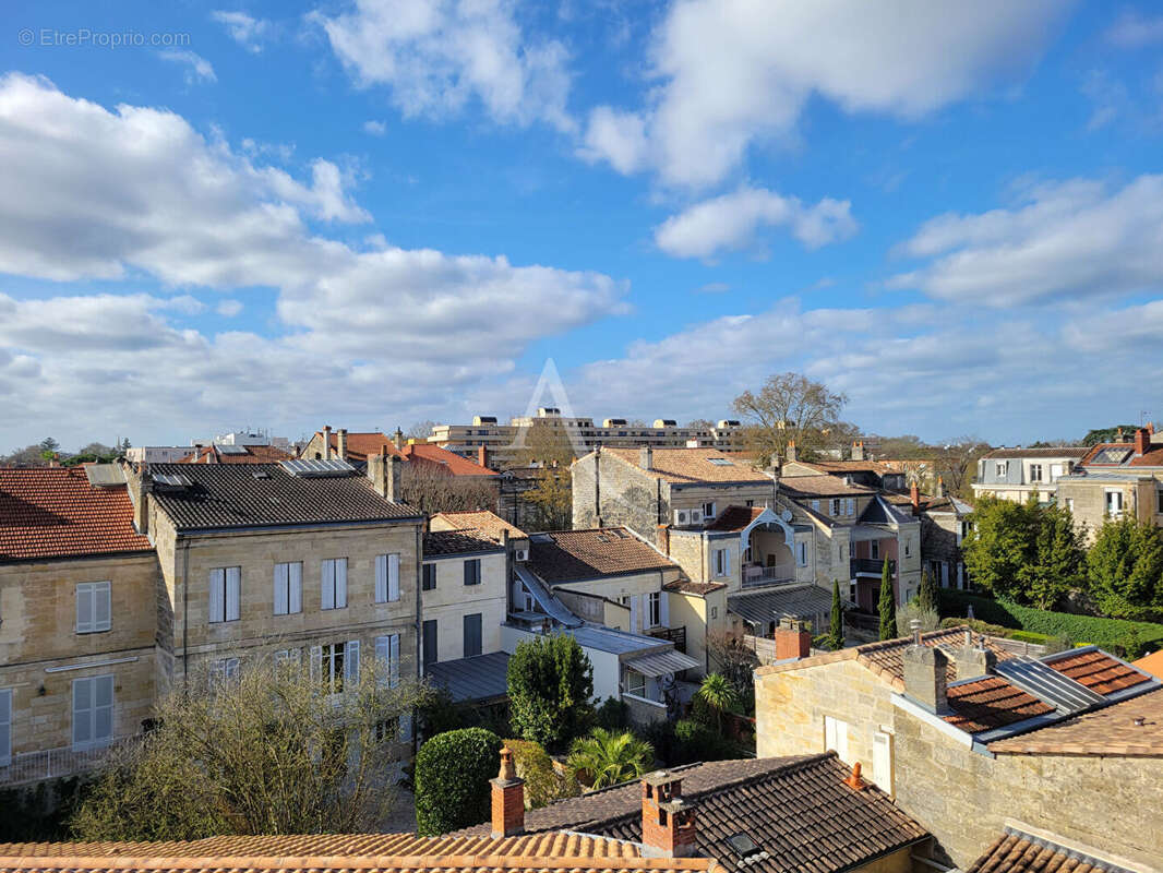 Appartement à BORDEAUX