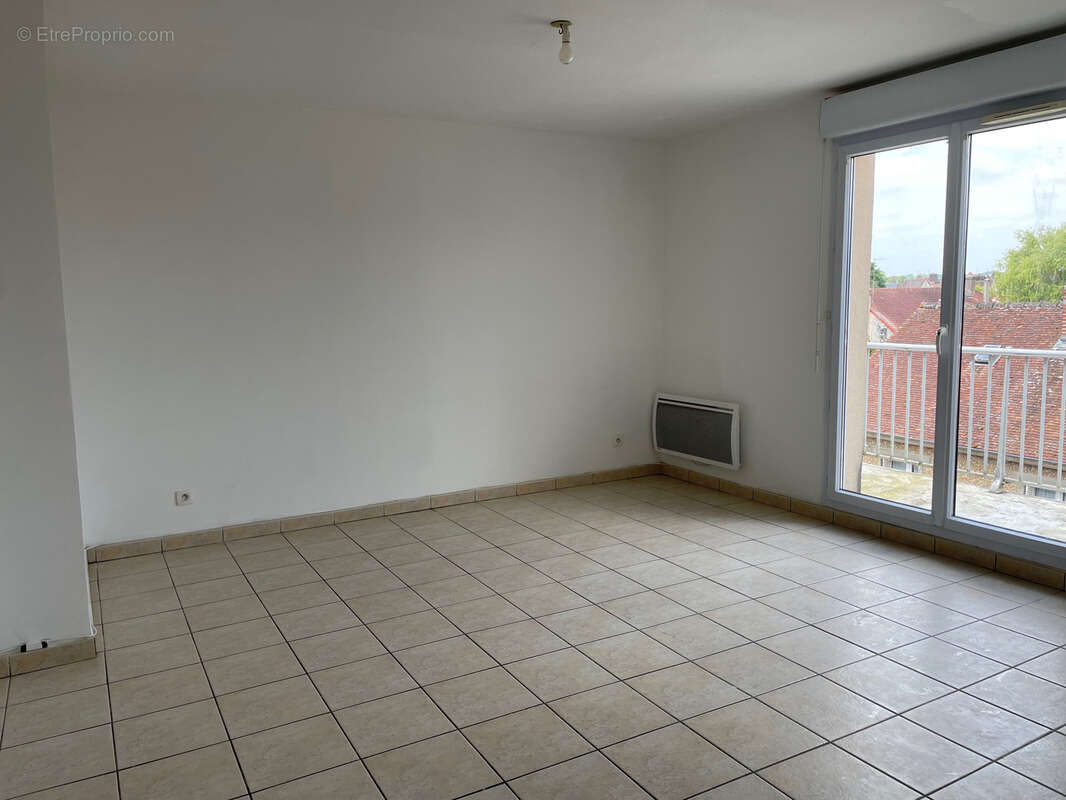 Appartement à LA FERTE-GAUCHER