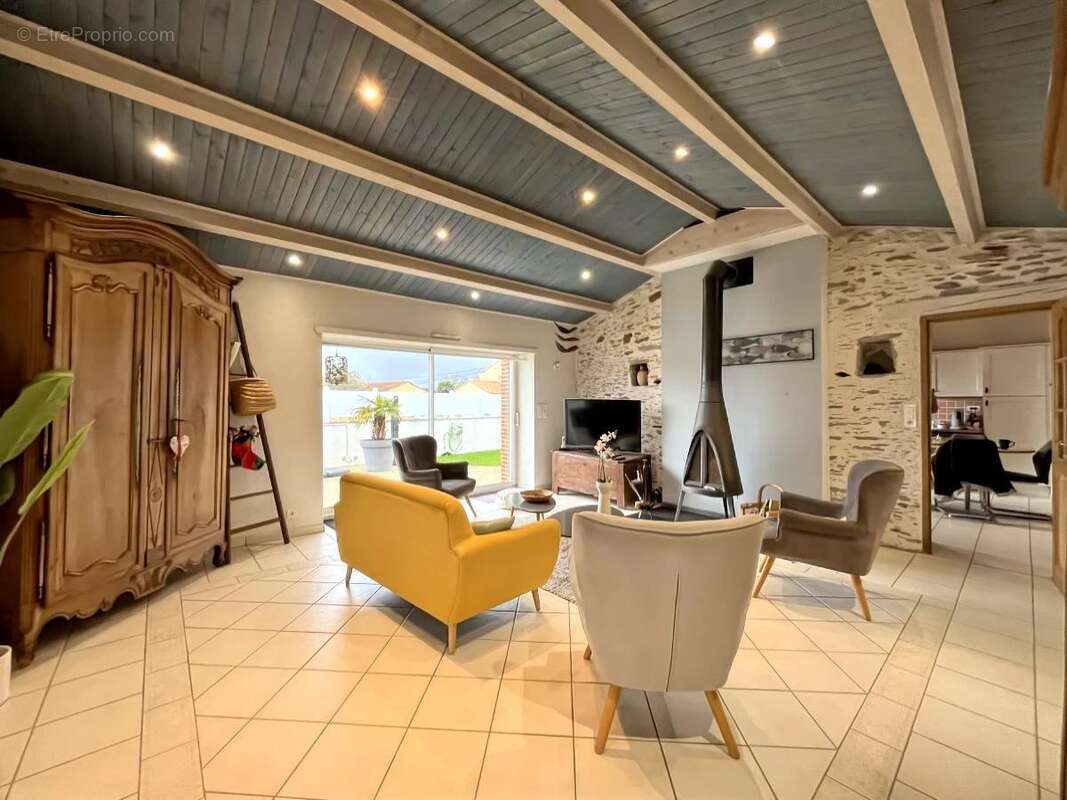 Maison à SAINT-MICHEL-CHEF-CHEF