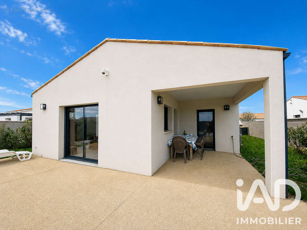 Maison 118 m² à Saint-Jean-De-Liversay  - photo 2