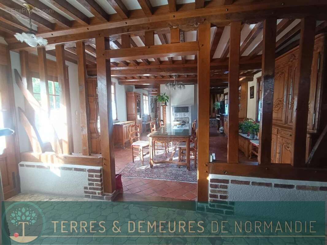 Maison à CORMEILLES