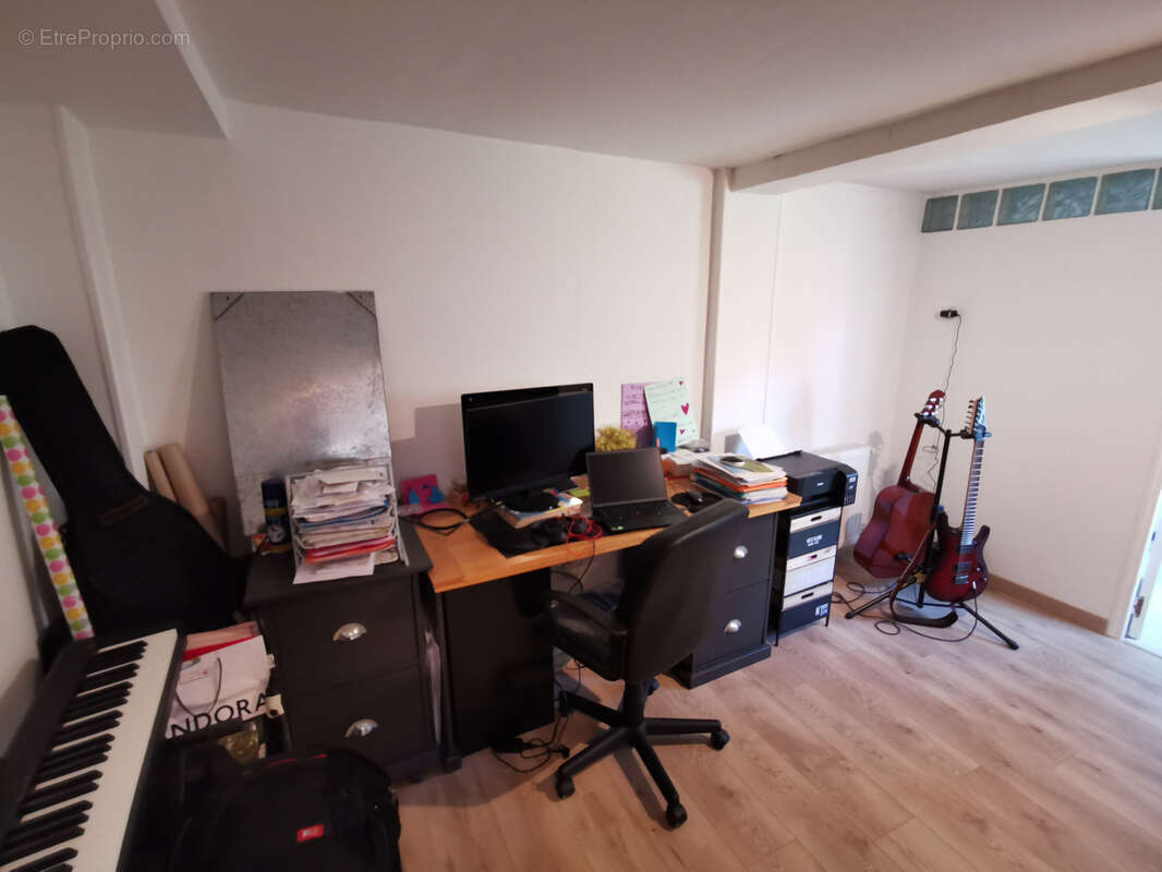 Maison à VIGNEUX-SUR-SEINE