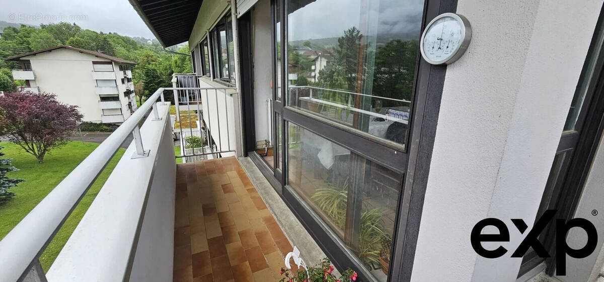 Appartement à LA ROCHE-SUR-FORON