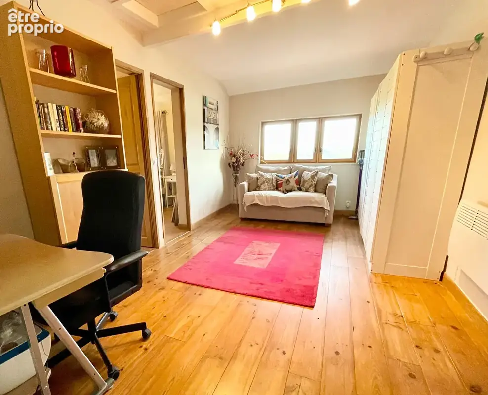 LOT-proche PUY L'EVEQUE  (130m2), Une maison en pierre rénovée offrant une vue panoramique, un terrain de 1,79 hectare, une pisc - photo 8