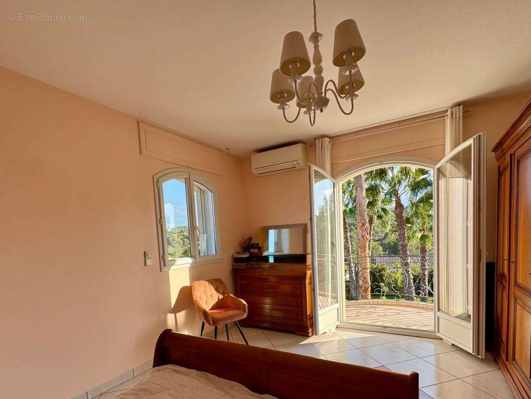 Maison à SAINT-RAPHAEL