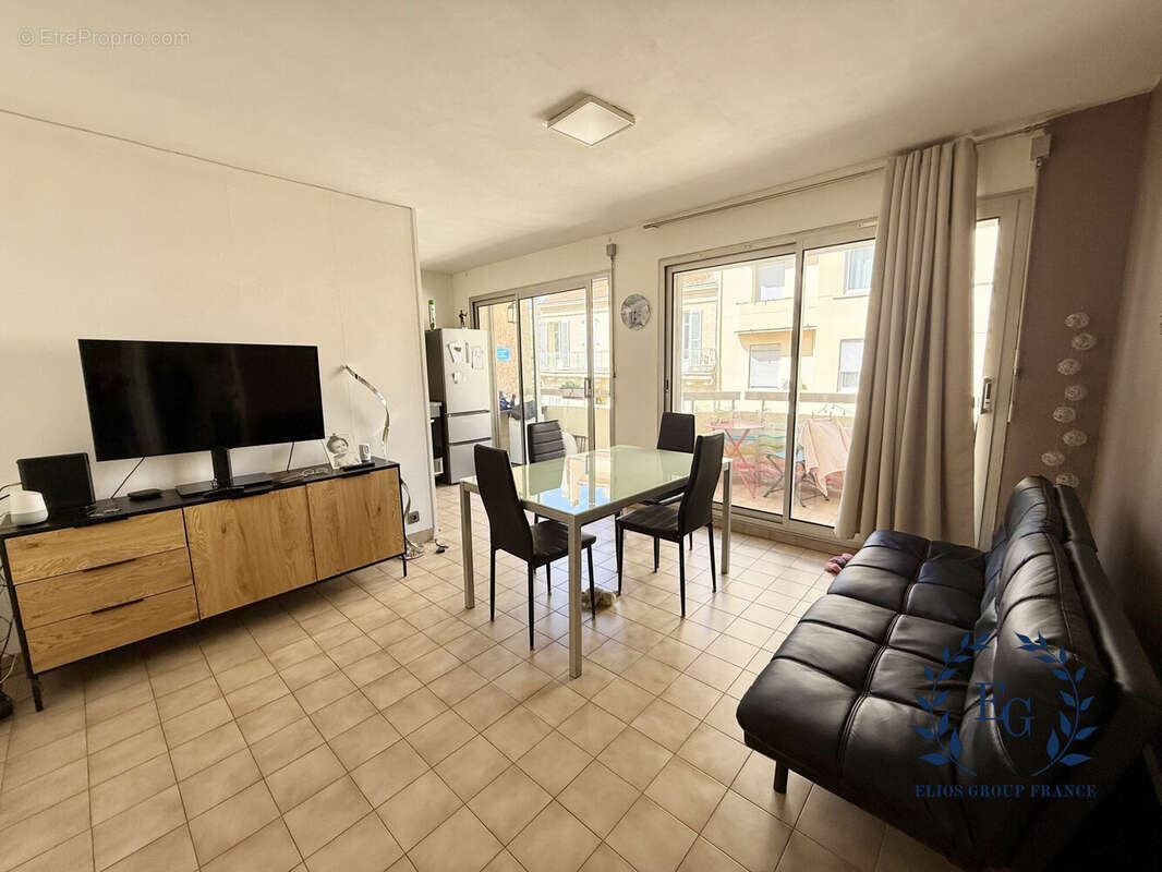 Appartement 40 m² à Marseille-7e  - photo 2