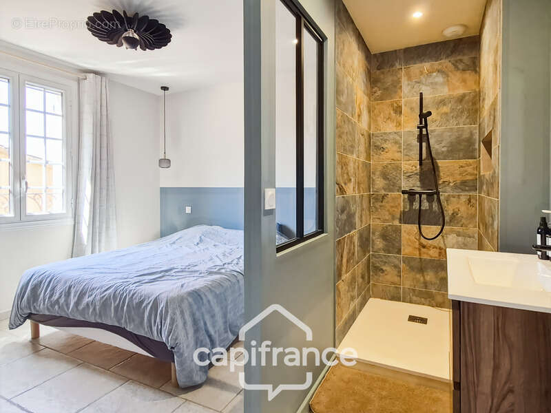 Maison à SAINT-GENIES-DE-COMOLAS