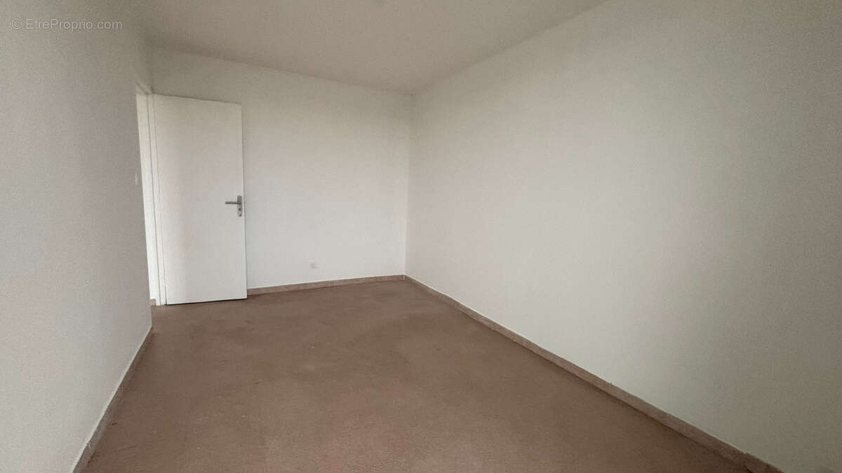 Appartement à PORT-DE-BOUC