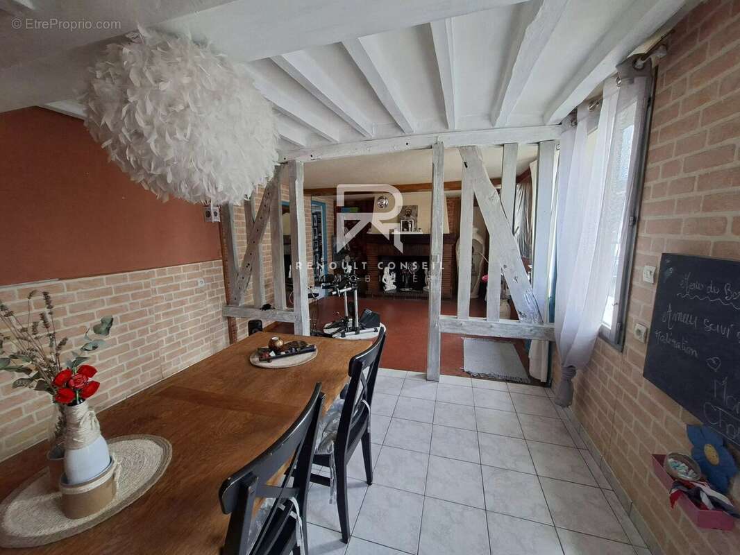 Maison à BEAUMONT-LE-ROGER