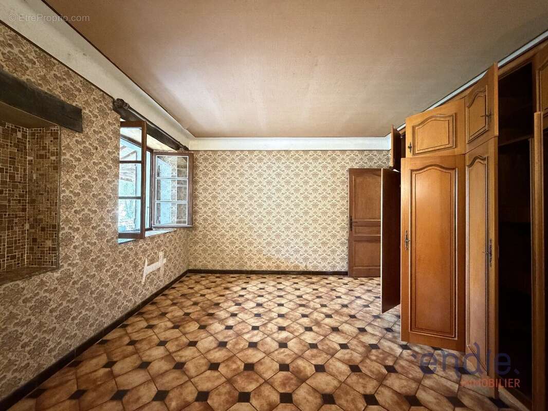 Maison à CHEVIGNEY